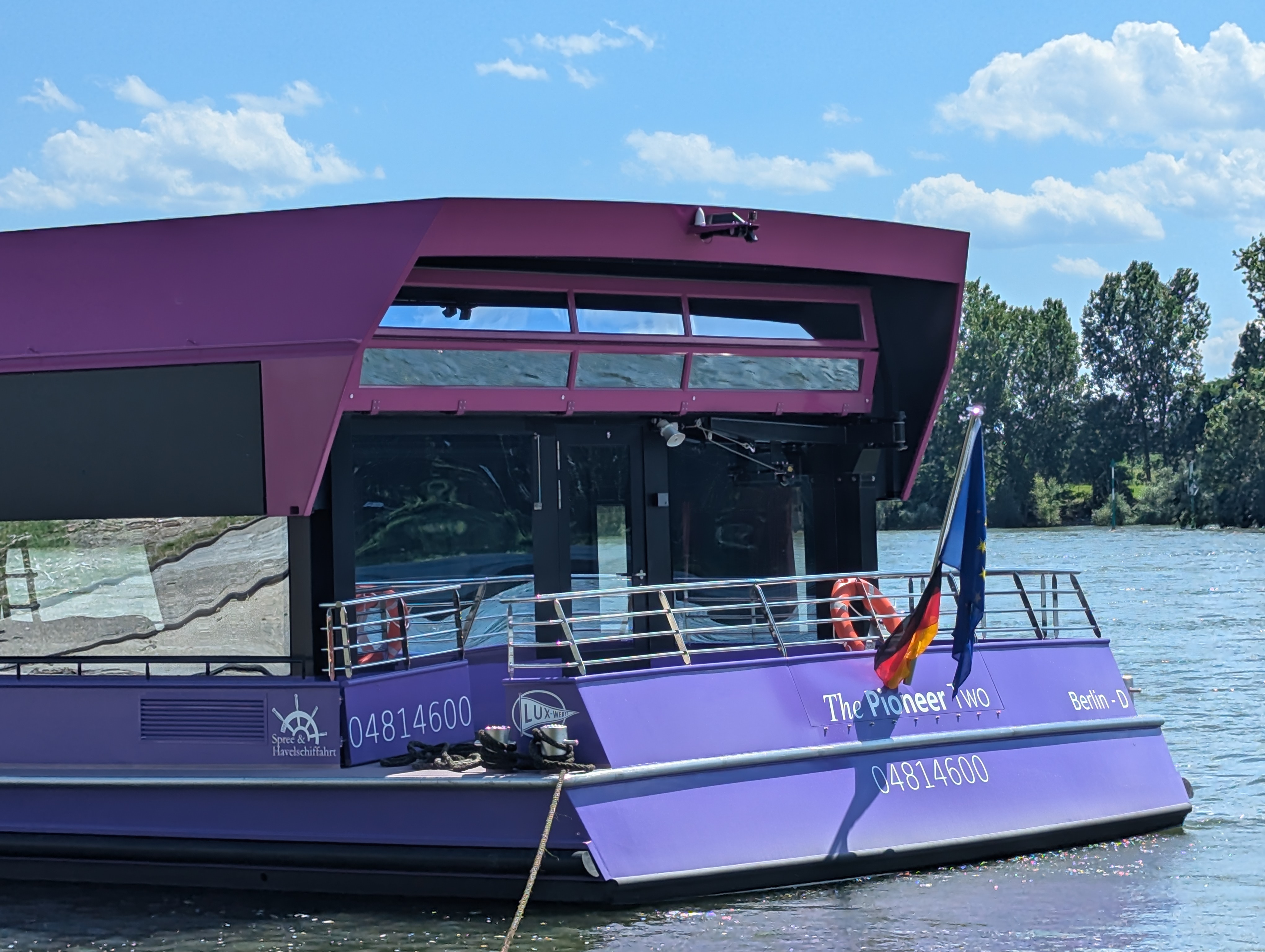 Event Schiff The Pioneer Two